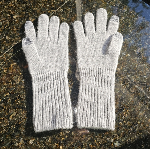 Nordstrom Cashmere Gloves - Grey Heather - Picture 5 of 6